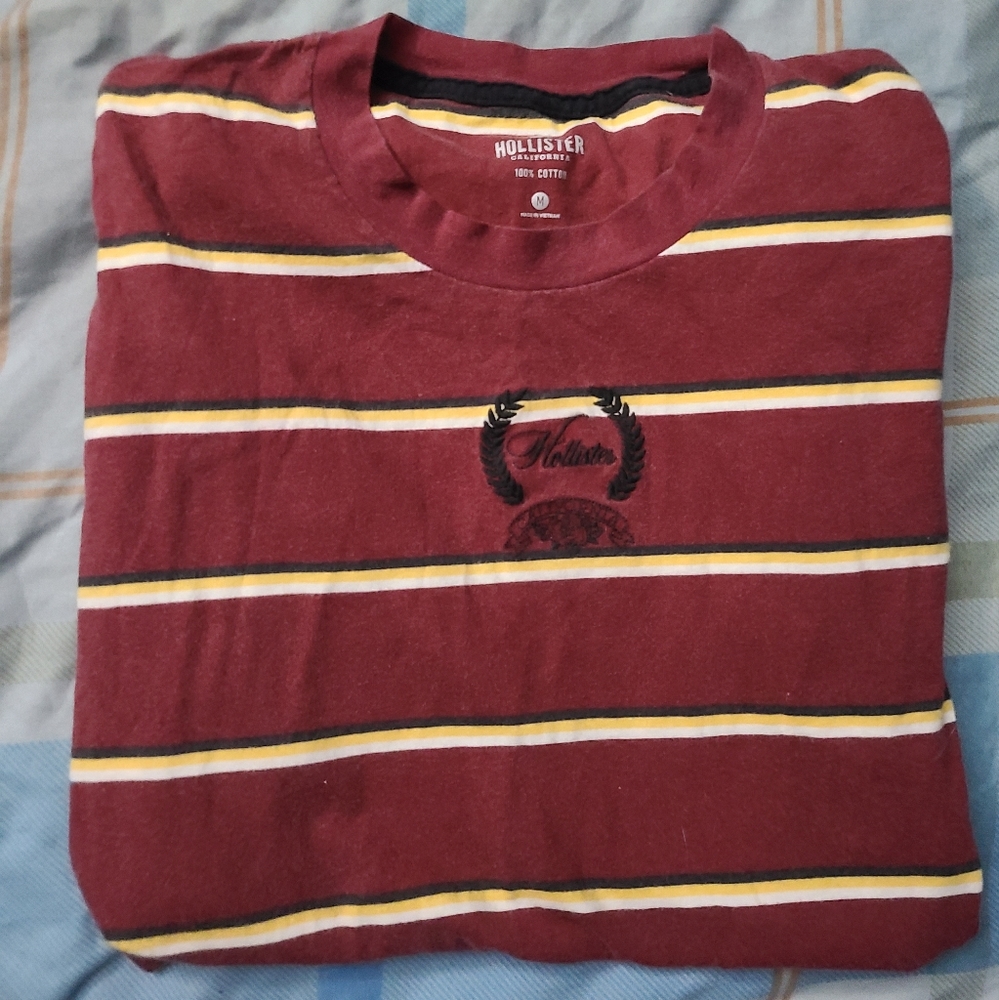 🍻2 For $15 🤝 Hollister Co. Men's Red and Yellow T-shirt